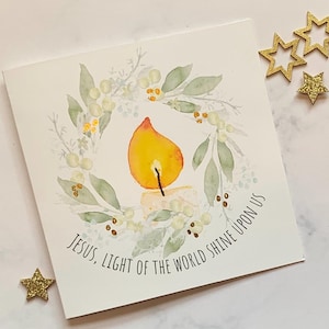 Paquet de cartes de Noël chrétiennes.  Belles cartes ornées à la main. Jésus, lumière du monde. Bougie. Carte de Noël religieuse