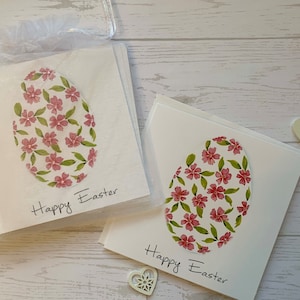 Lot de superbes cartes de Pâques.  Magnifique oeuf floral aquarelle dans des tons roses et verts, agrémenté de strass. Carte religieuse, chrétienne