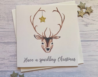 Paquet de cartes de Noël.  Beau renne aquarelle. Étoile d'or, cartes de Noël de luxe. Mousseux.