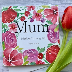 Carte chrétienne de fête des mères. Fleurs colorées entourant un message chrétien de la fête des mères. Carte pour maman. Mère