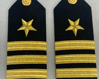 US Navy Commander O-5 CDR Commander Shoulder Boards