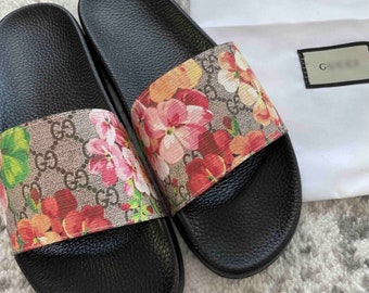 gucci sliders for women