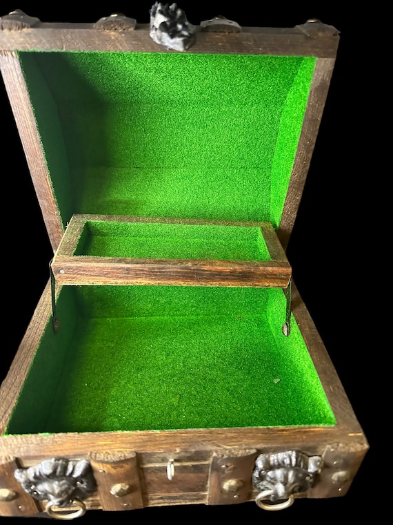 1970's wooden treasure chest jewelry box - image 4