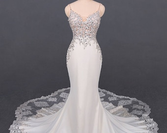 Vestido de novia de sirena a medida, vestido de encaje Chantilly con cuentas de cristal