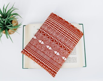 Funda para libros con estampado tribal / Estuche para libros / Cubierta para libros / Funda acolchada para libros / Protector de libros