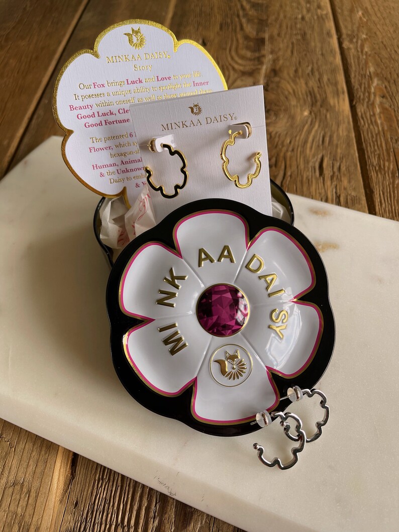 Classic Daisy Hoop Earrings Open Daisy Earrings Hollow Daisy Earring