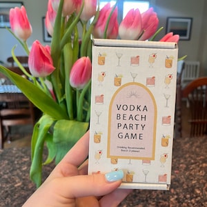 Gioco della festa in spiaggia con la vodka