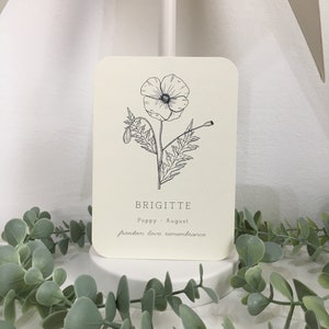 Tarjeta personalizable flor de nacimiento minimalista Agosto tarjeta de amor cumpleaños para tu idea de regalo mejor amigo