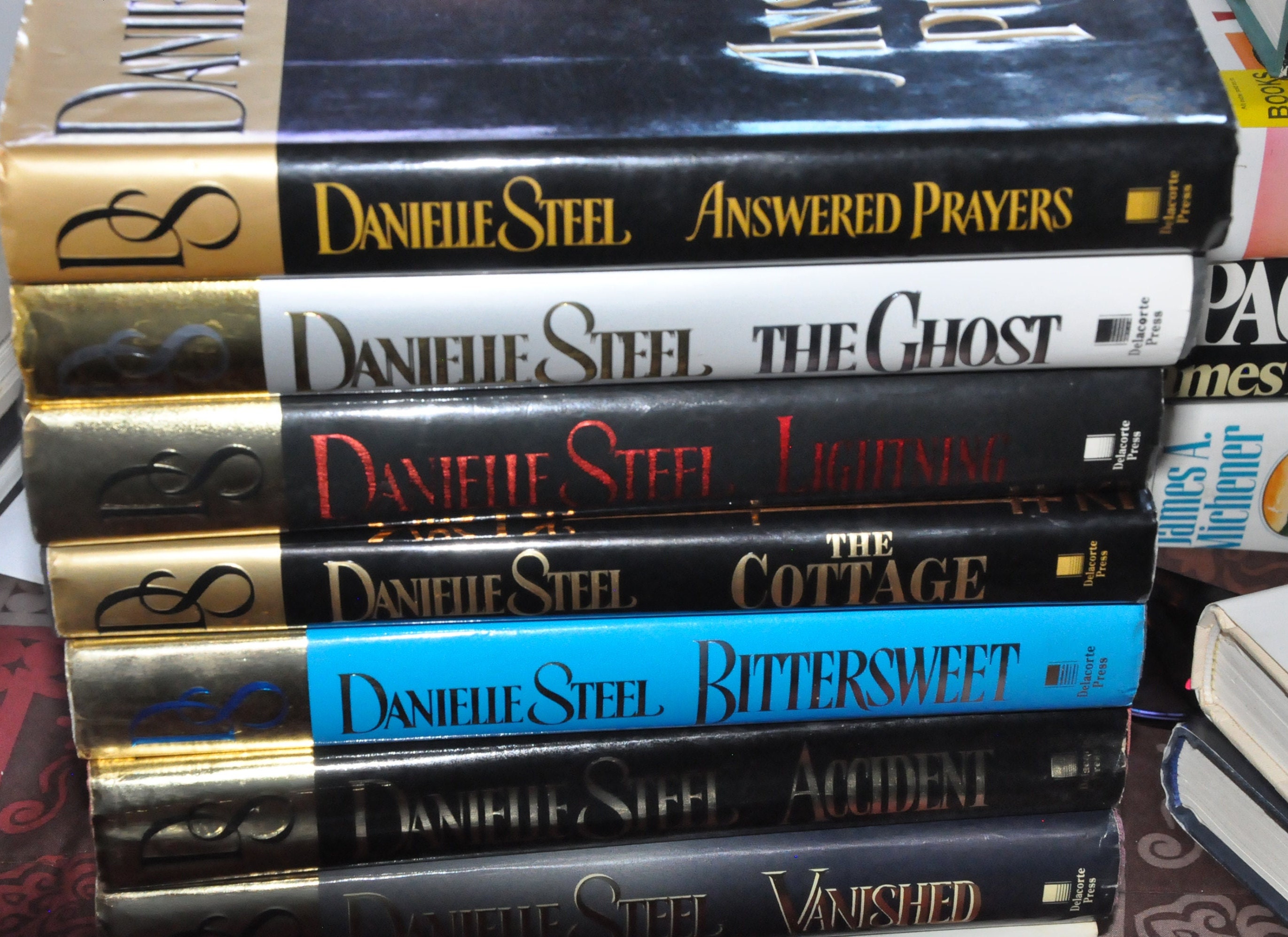 danielle steel romantic books