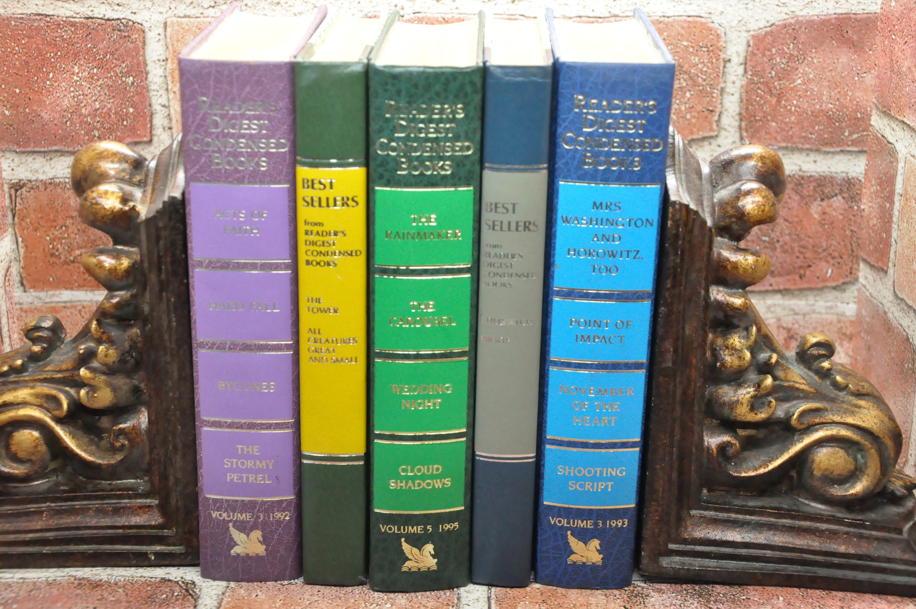 Reader's Digest Condensed Books Set of 5 Vintage Fiction Instant Library  Book Collection Home Decor Decorative Books 