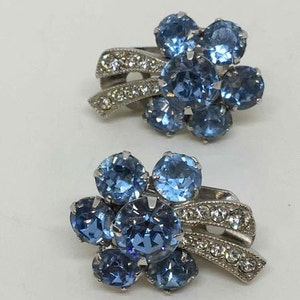 Vintage Eisenberg Ice Clip On Earrings Sky Blue Round and Clear Rhinestones Rhodium Plated Metal