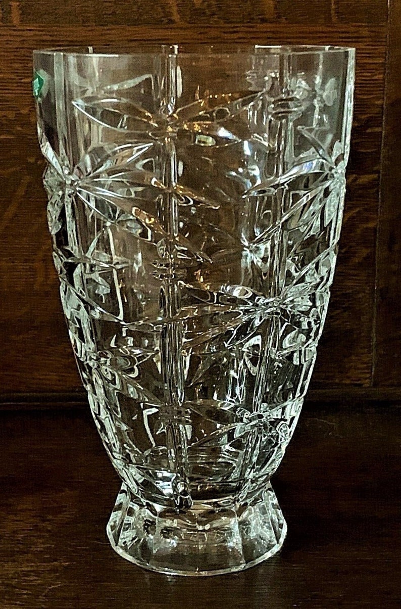 New Shannon Crystal Designs of Ireland 24 Lead Crystal Vase 11 3/4 T