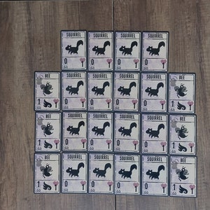 Jeu de cartes Inscryption avec boîte en bois 206 cartes plastifiées et tapis de jeu Entièrement adapté pour 2 joueurs image 3