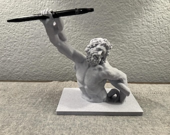 Elegante portaplumas con estatua griega impresa en 3D: un accesorio de escritorio único para el hogar o la oficina.