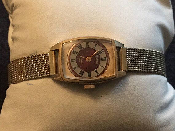 Vintage sekonda top ladies watches