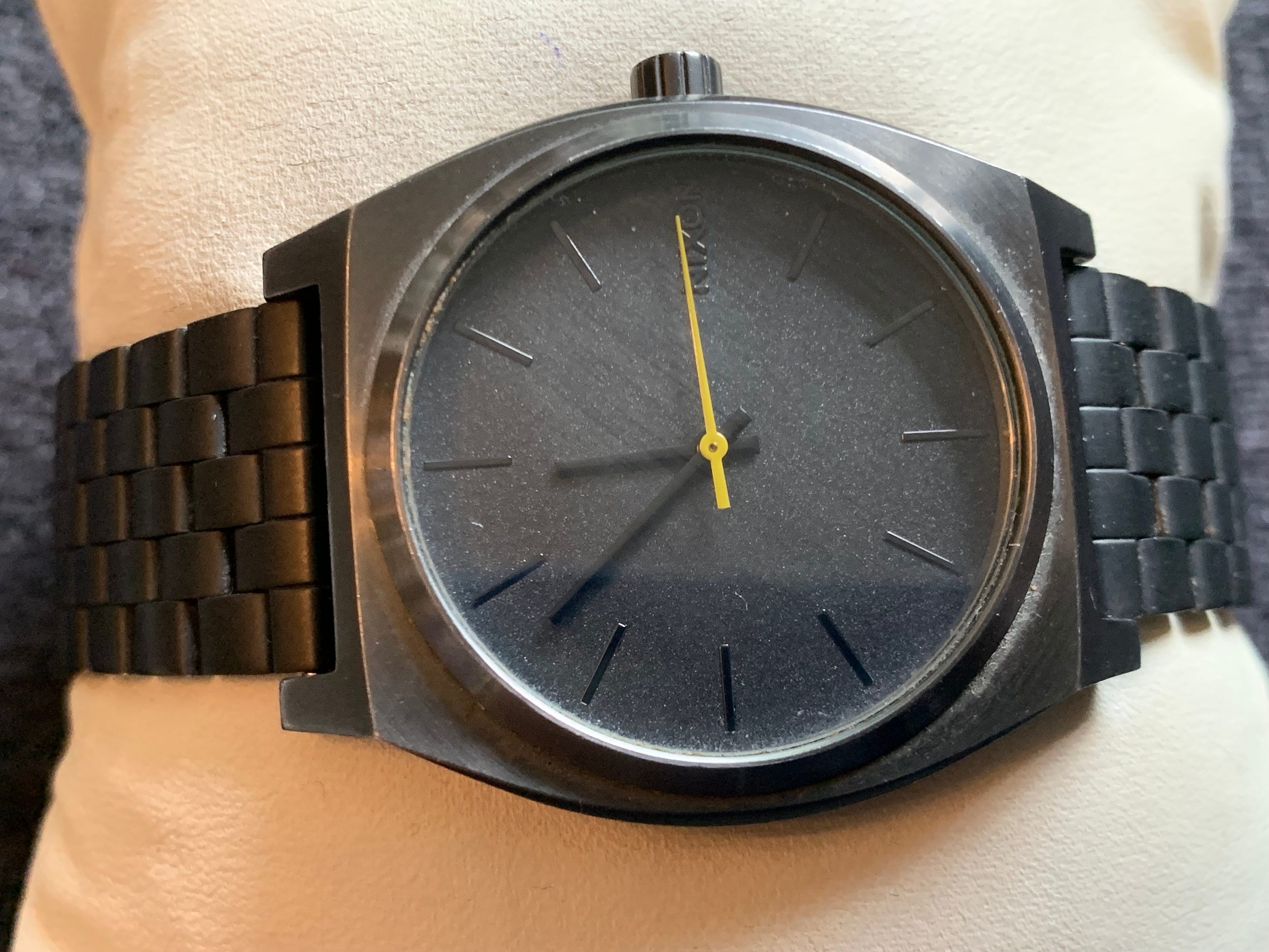 Nixon Minimal Original Reloj de cuarzo en tono negro para hombre