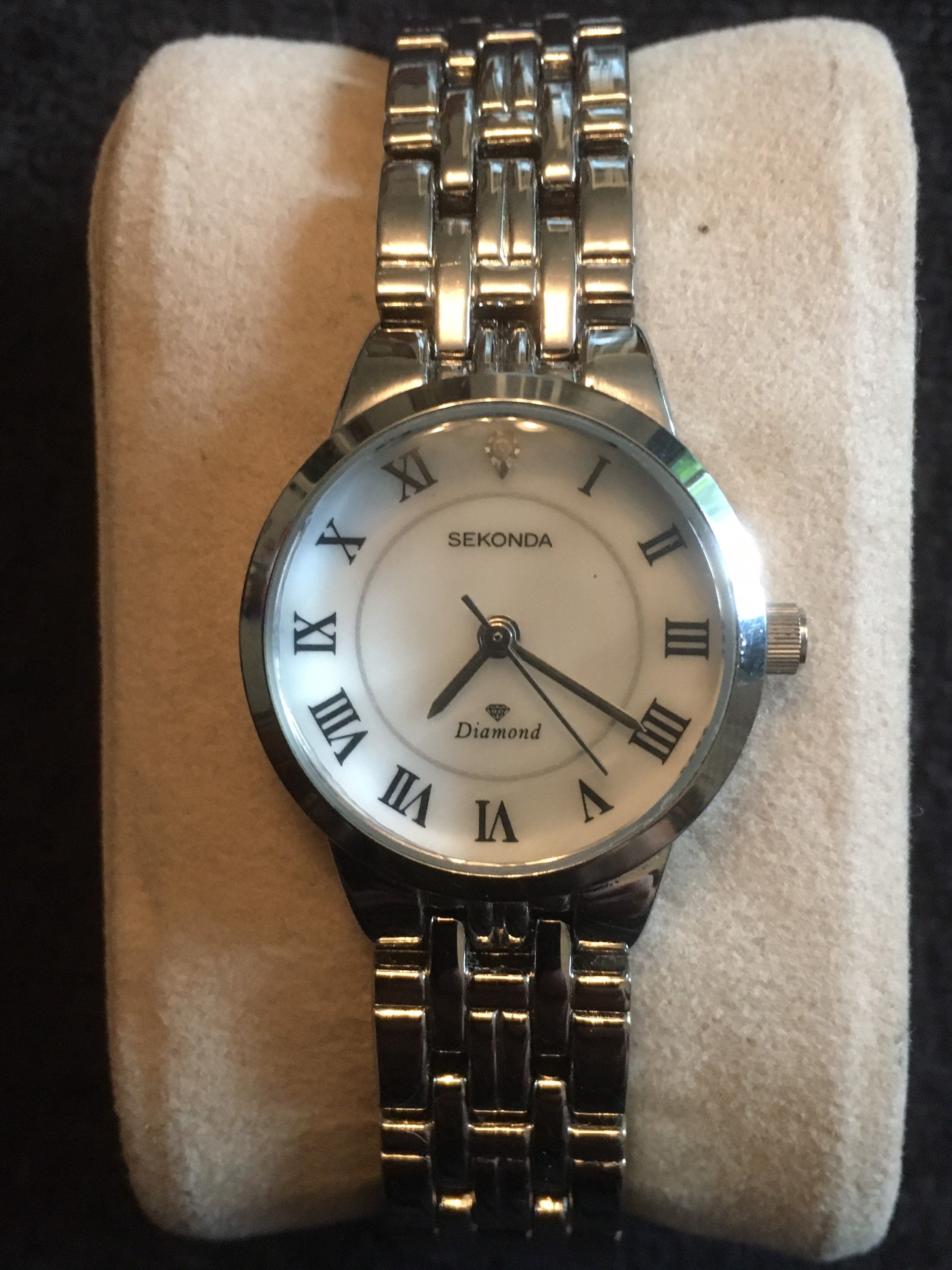 Sekonda diamond watch price new arrivals