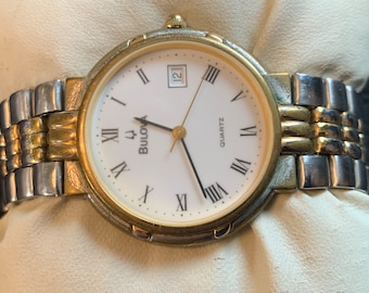 Vintage Rare Bulova Gold tone mens watch expandable strap