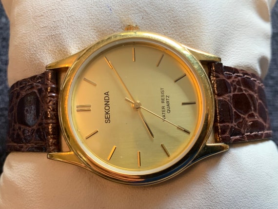 Montre Bracelet Sekonda Quartz Dorée - Étanche - Avec Boîte D'origine - Neuf Sans étiquette