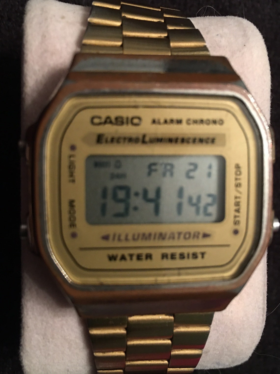 Vintage Casio 1572 A168 LCD Alarm Chrono Gold tone Mens watch Etsy