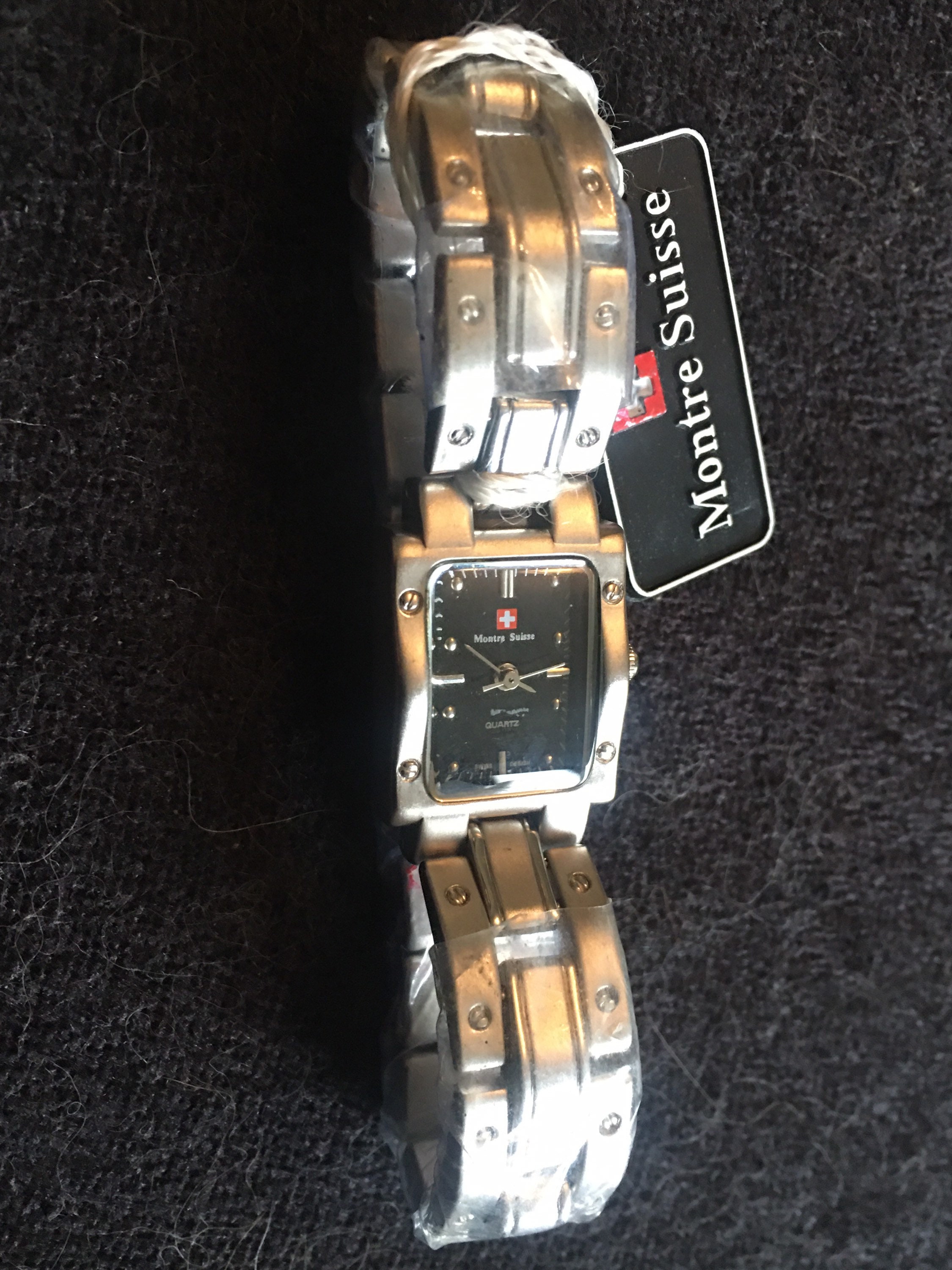 Suisse quartz online watch