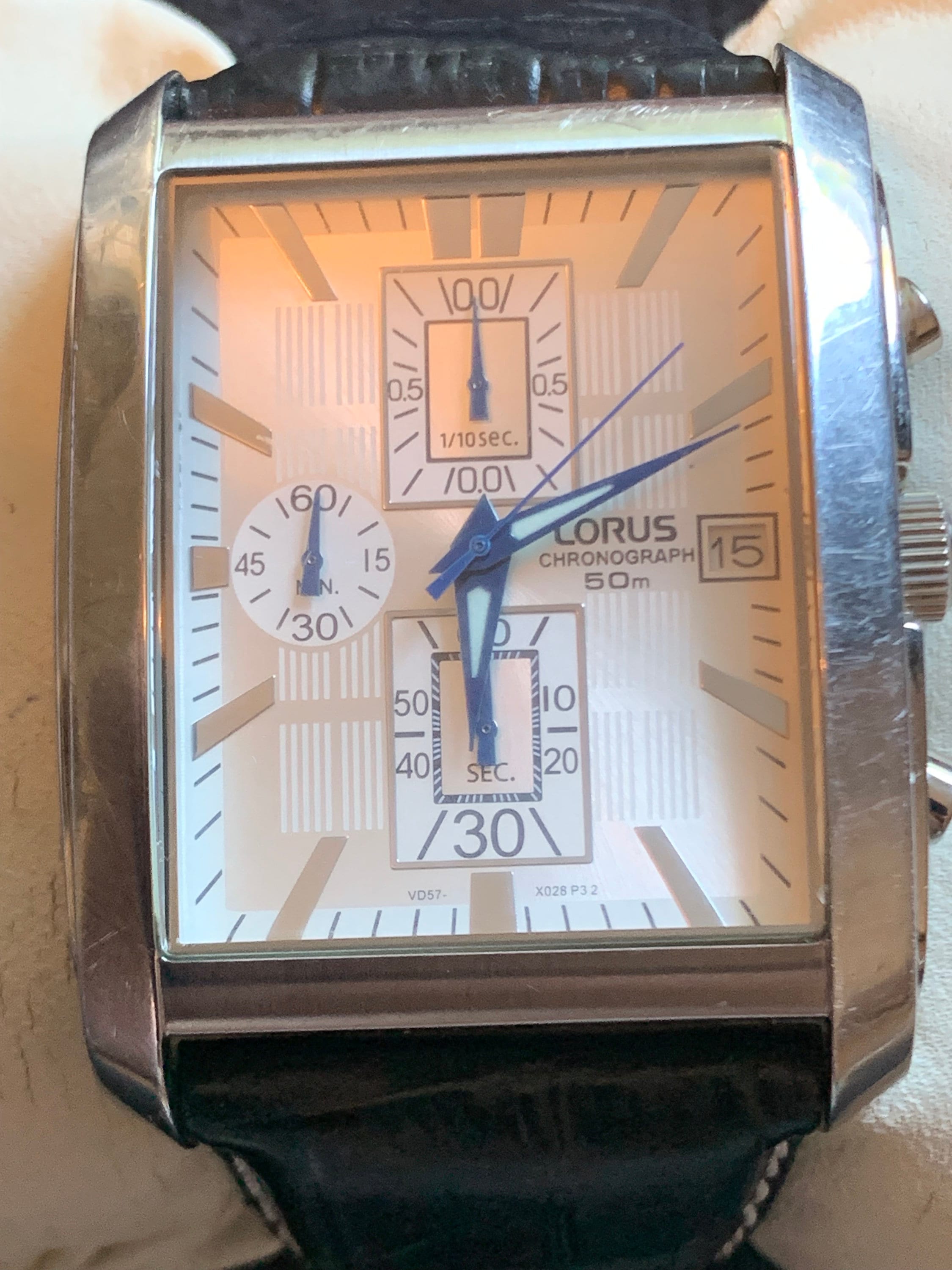 Mens Lorus Chronograph 50M Quartz watch