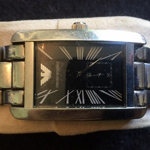 Used armani watch discount
