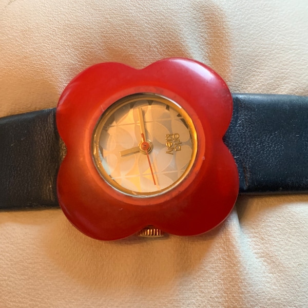 Montre femme Olga Kiely Poppy fleur rouge