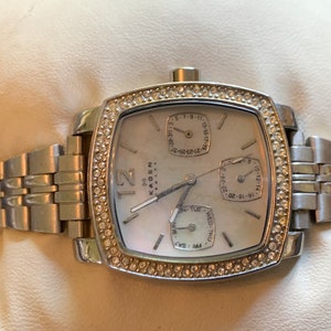 Like new Skagen iced out face chronograph womens Skagen | Accessories | Like New Skagen Iced Out Face  main image 4