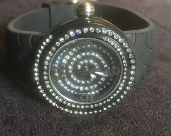 Vintage Very Rare Von Dutch Watch With Faux Diamonds - Etsy display picture 3