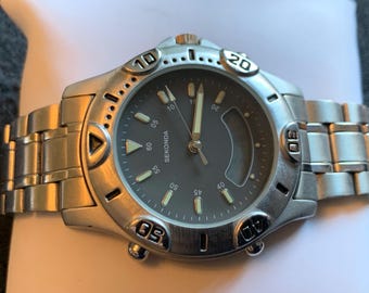 Vintage style Sekonda Titanium Chronograph Grey tone divers style Mens watch