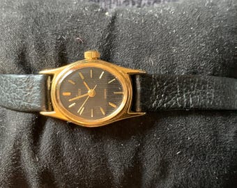Vintage Retro Timex BA Cell Gold tone Ladies watch