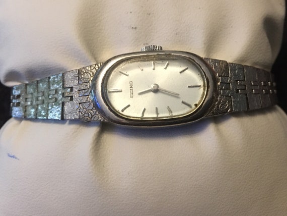 SEIKO WATCH 鉄道時計 シルバー Bloom and Time PH | 𝐒𝐞𝐢𝐤𝐨 𝐄𝐥𝐧𝐢𝐱 0703-7110