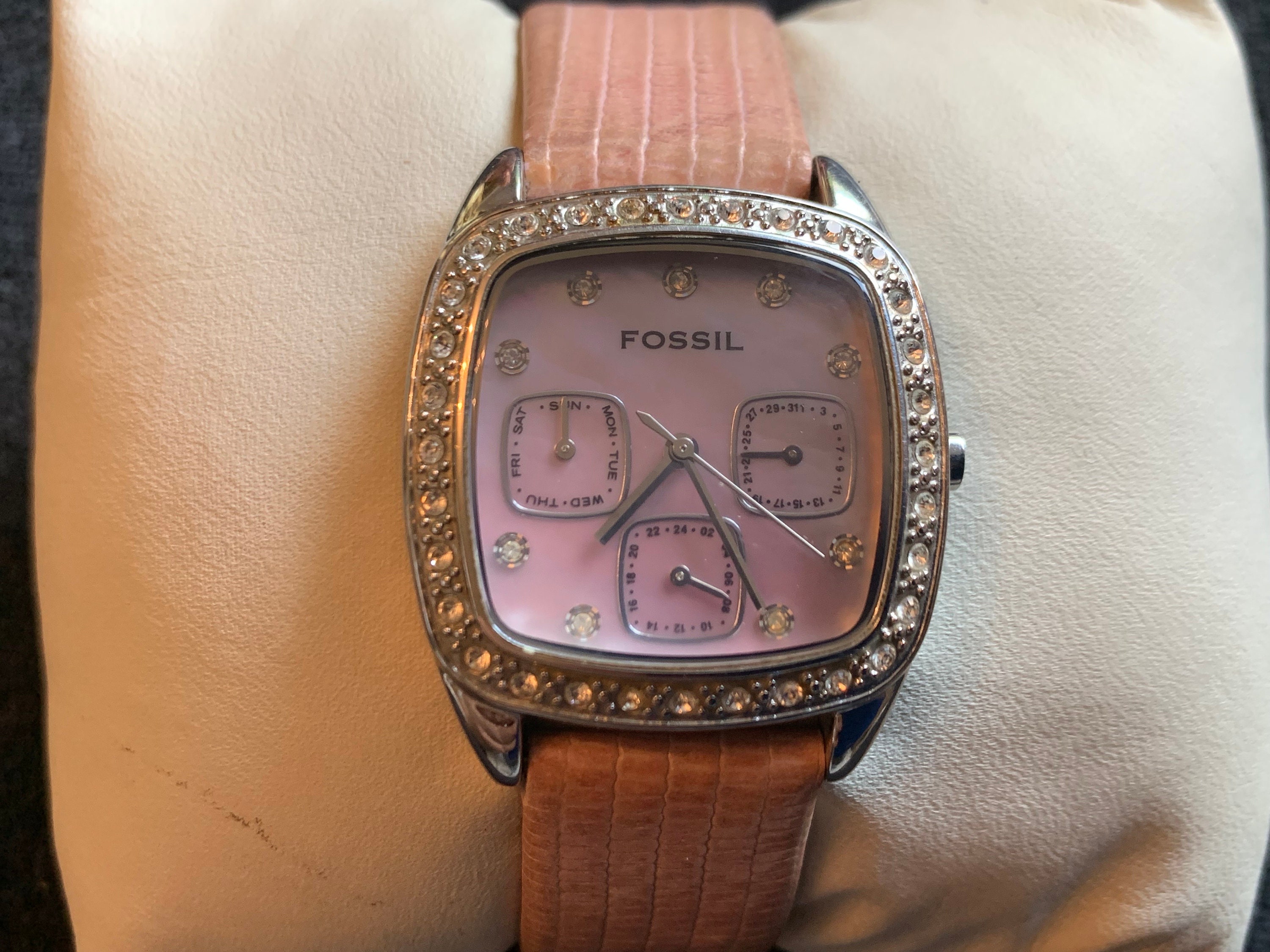Ladies Fossil Watch. Silver With Pink Face and Rhinestone Detail. Fossil Womens Watch Square Face with rhinestones Mauve pink  main image 2