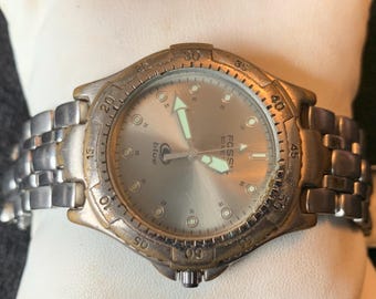 Vintage Fossil Blue Mens  Divers  style brushed steel watch