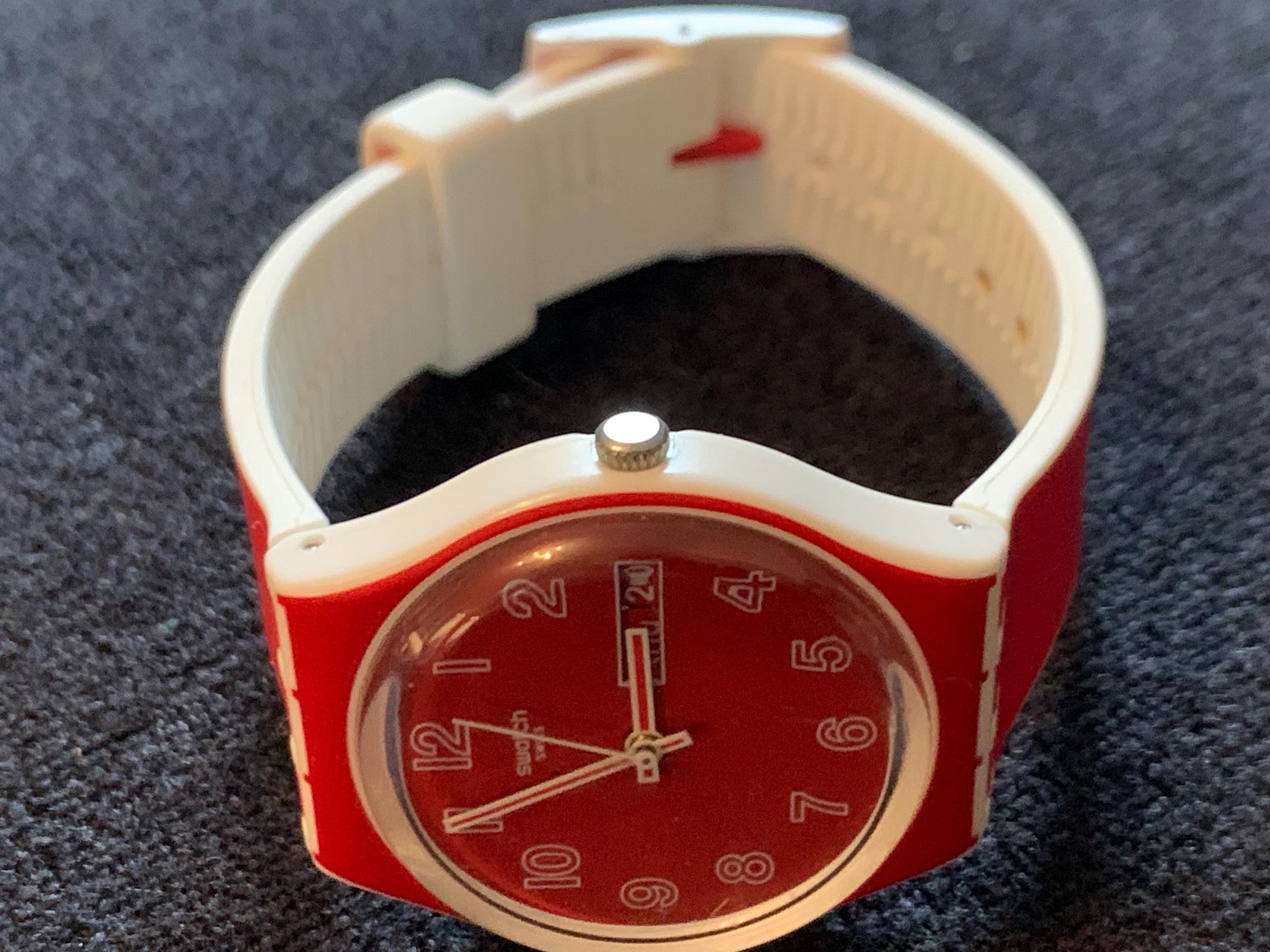 Vintage Swatch Poppy Field Watch GW705 With Matching and  display picture 2