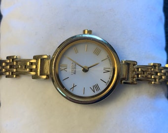 Montre Citizen Femme - Cadran Or & Diamants - Éco-Drive (Alimentée Par La Lumière) - Occasion Très Bon État