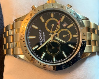 Vintage Sekonda herr Quartz kronografklocka guldfärgad