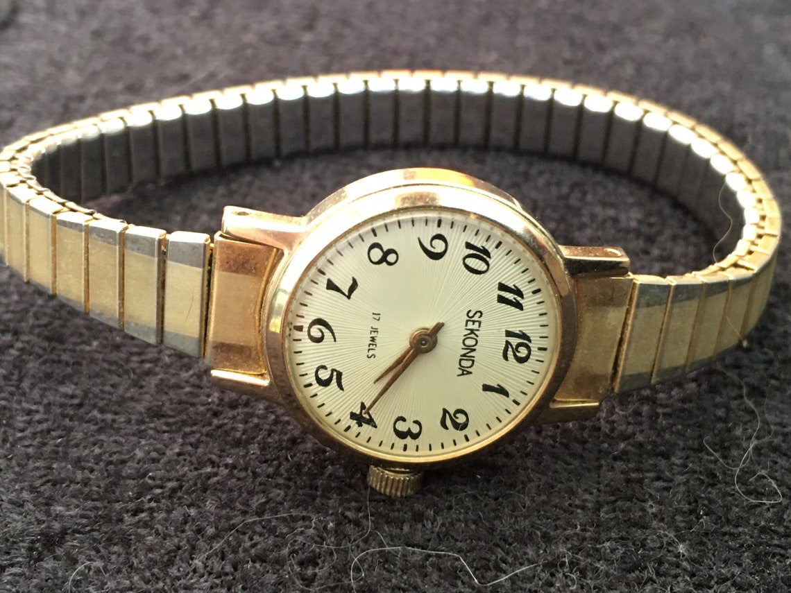 Vintage Sekonda Gold Ladies Quartz Watch Etsy