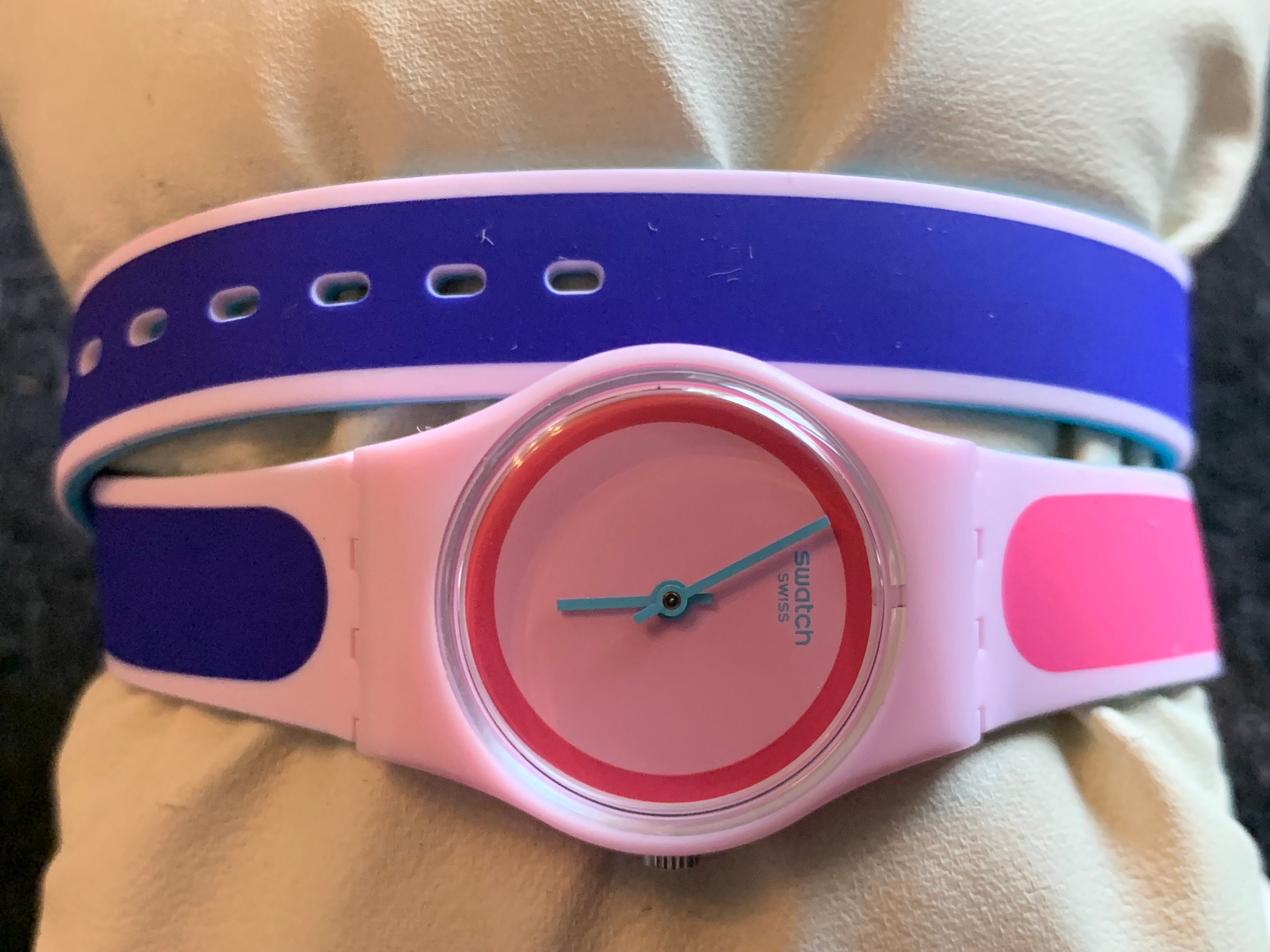 Swatch Kauai Ladies Silver Wrap a Round Watch - Etsy display picture 3