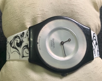 Swatch Inkdrops Drops super slim  Art Watch with original matching strap