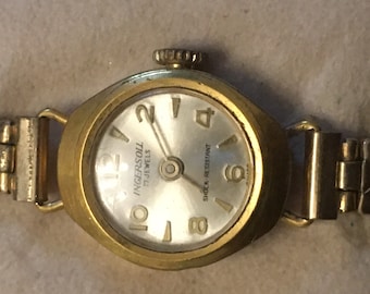 il_340x270.3876650856_ma54.jpg