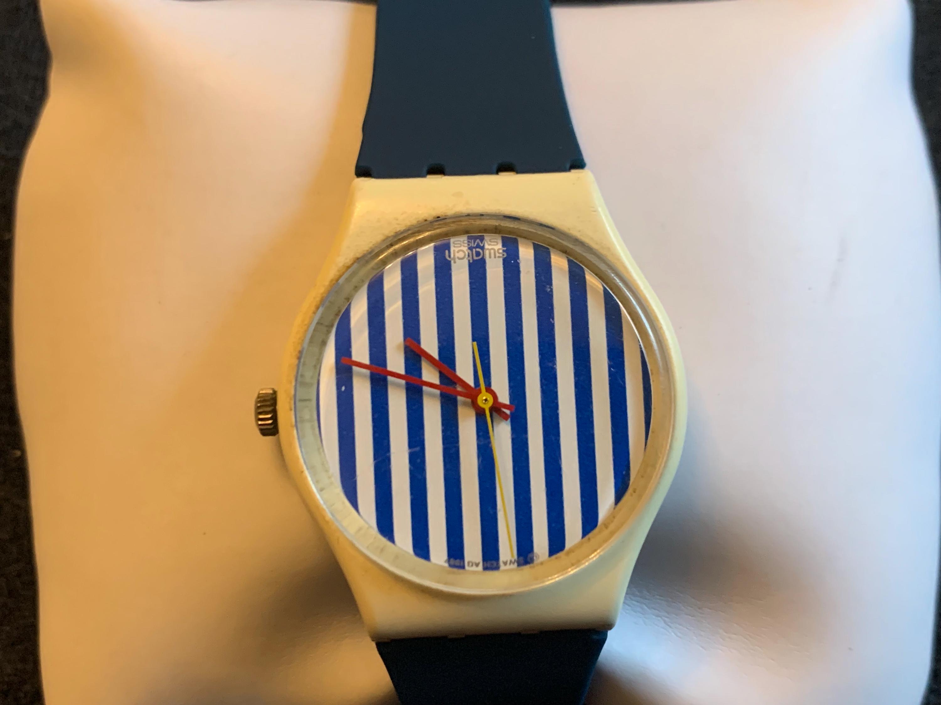 Y2K Swatch Classic Originals ALONG THE STRIPES SUFM100 New In Box Rare Vintage Swatch Watch Collection Part 2 | Rare Swatch Watches  main image 4