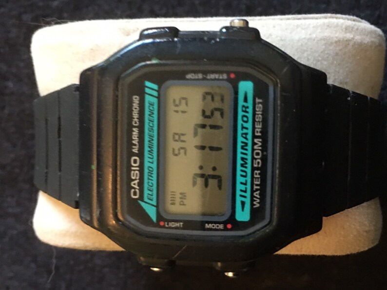 Vintage Retro Casio Alarm Chronograph Illuminator Quartz Watch Etsy