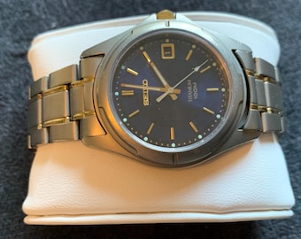 Vintage Men’s Titanium  Silver tone Mens watch