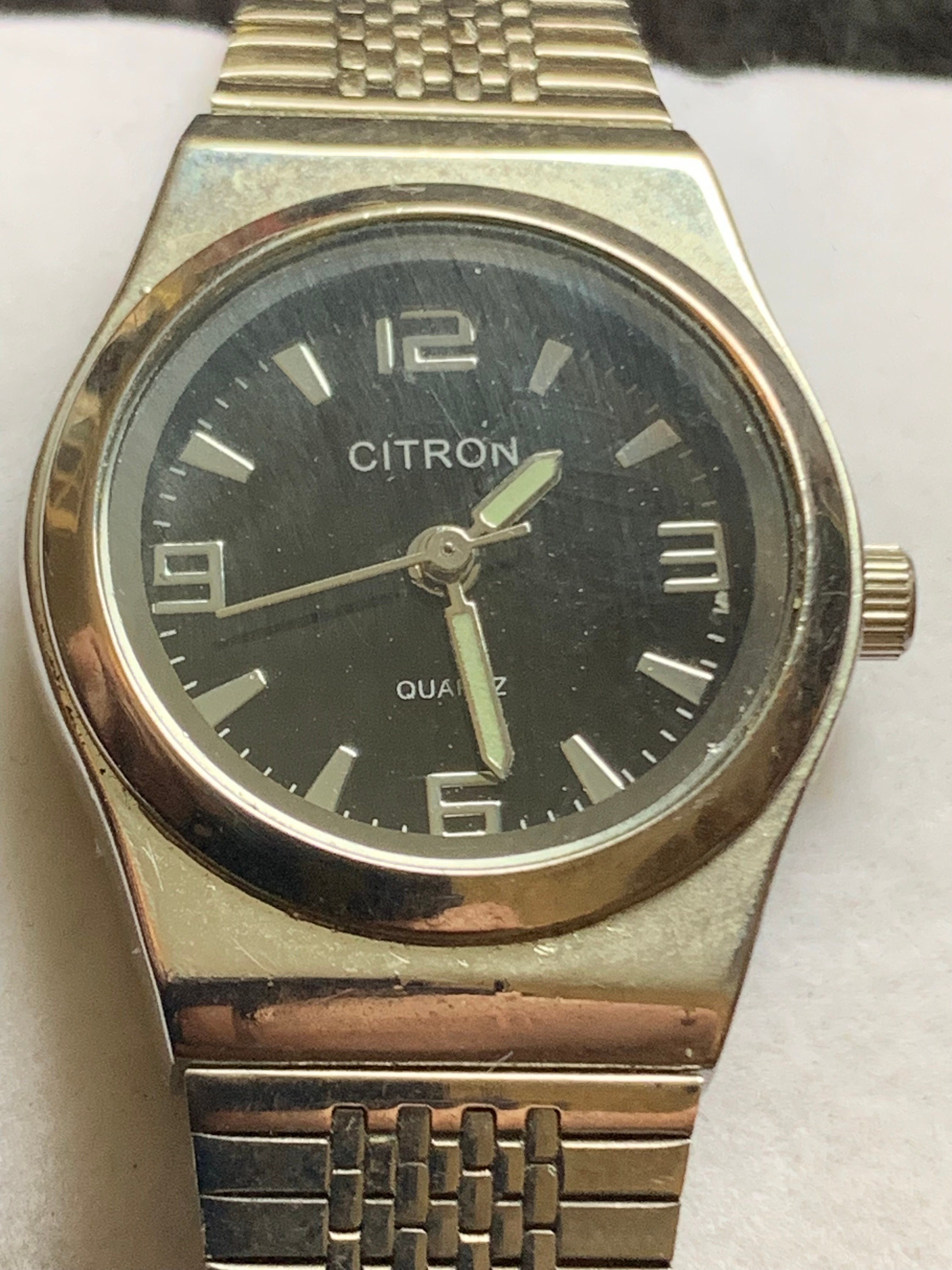 Citron international quartz watch hotsell