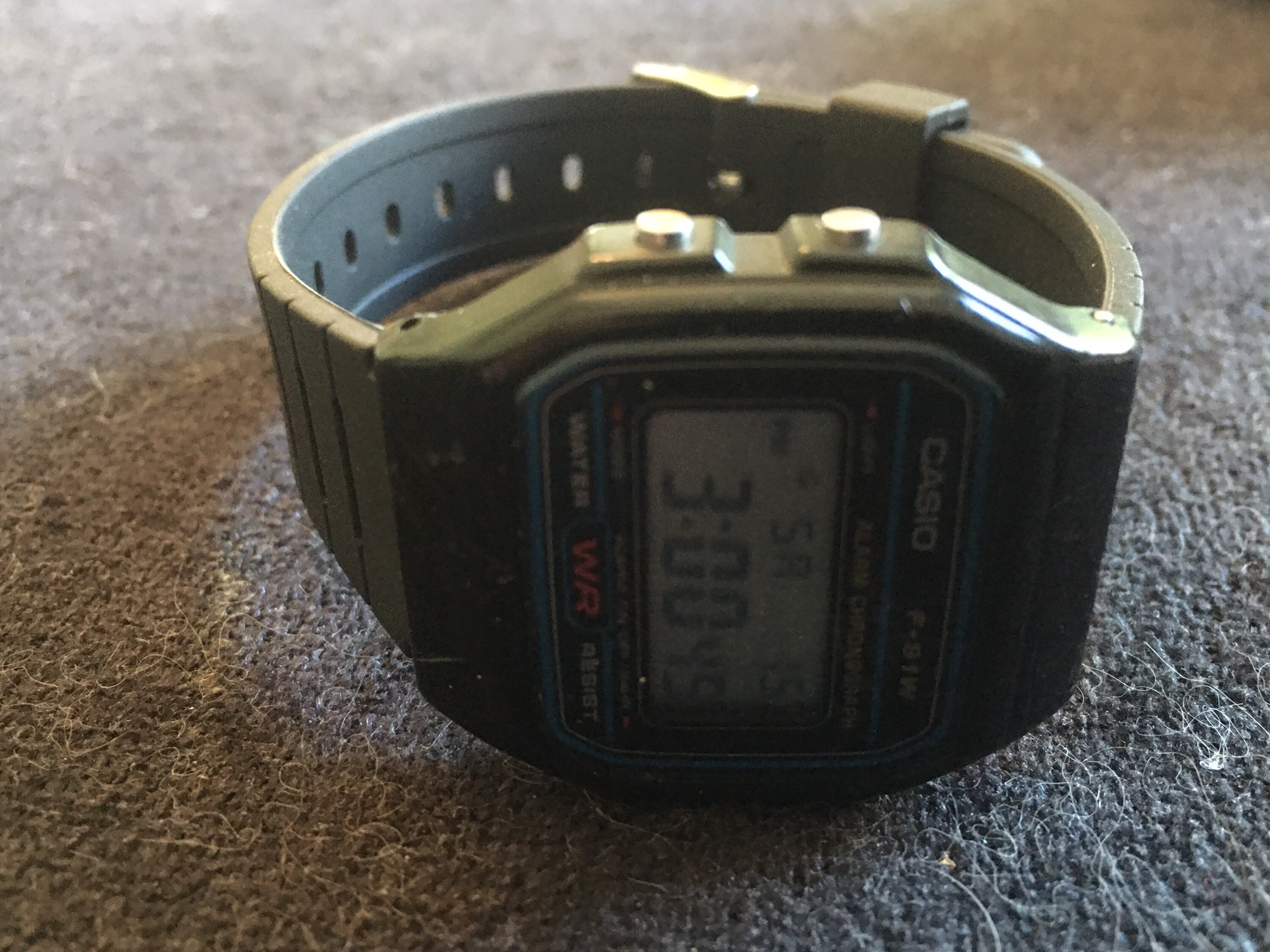 ヴィンテージ レトロ カシオ F-91W アラーム クロノグラフ