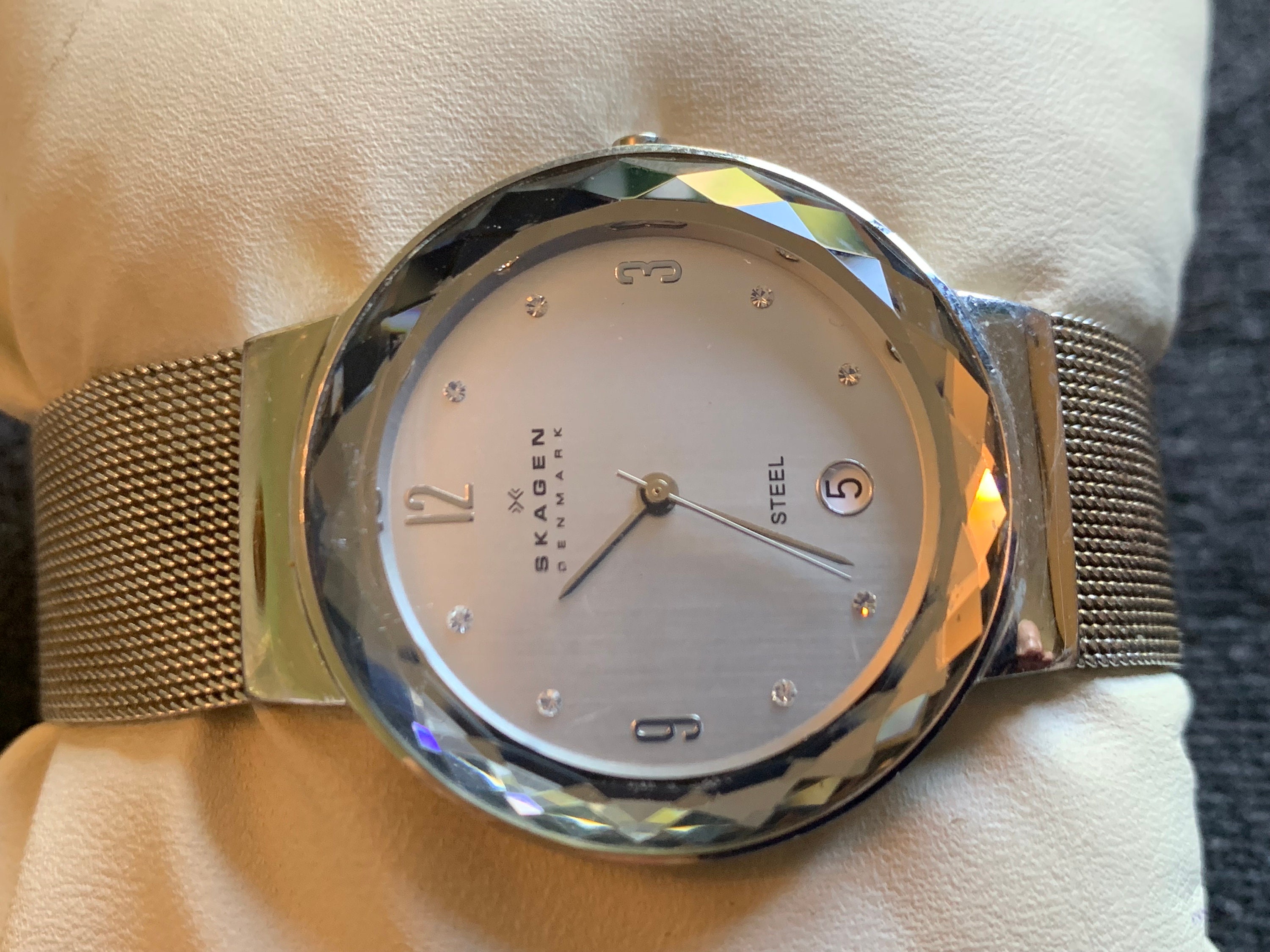 Vintage Skagen Gold Mesh Bracelet Watch with Silver Dial Skagen Women main image 2