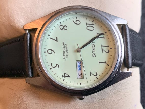 Vintage Retro Lorus Silver Tone Mens Watch - Etsy display picture 2