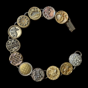 Button Bracelet